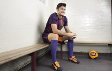 【开云权威入口】巴塞罗那新星离队宣言引发内部震荡，遭弃用后陷入独自训练困境