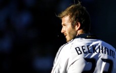 开云中国官网_五年功勋铸就绿茵传奇，生日当天徐正源挥别凤凰山体育场