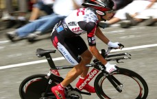 【开云品牌】防线告急！米兰三场失六球，欧冠资格成最后救命稻草？