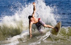 开云综合服务-门神李昊一战封神引爆舆论，意外助力王健林口碑逆势飙升