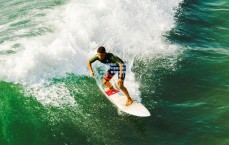 开云中国官网：意甲焦点对决，那不勒斯主场力克帕尔马，客场表现差距决定赛果