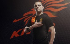 开云品牌：休城锋刃归位！伊森高效16分点燃火箭攻防，官媒海报引爆球迷狂欢